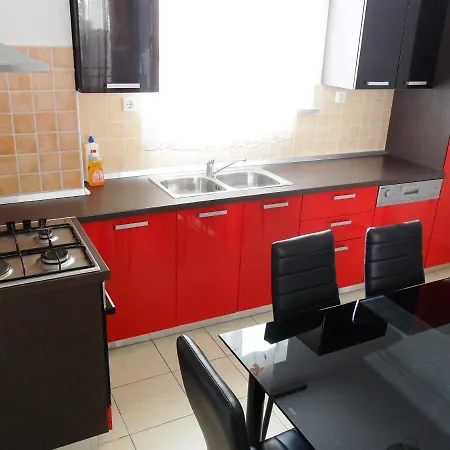 Park Apartment *